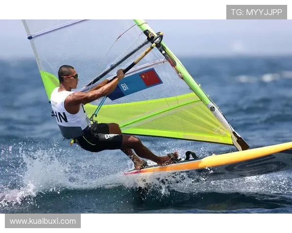 帆船毕焜谈海上的风云气象